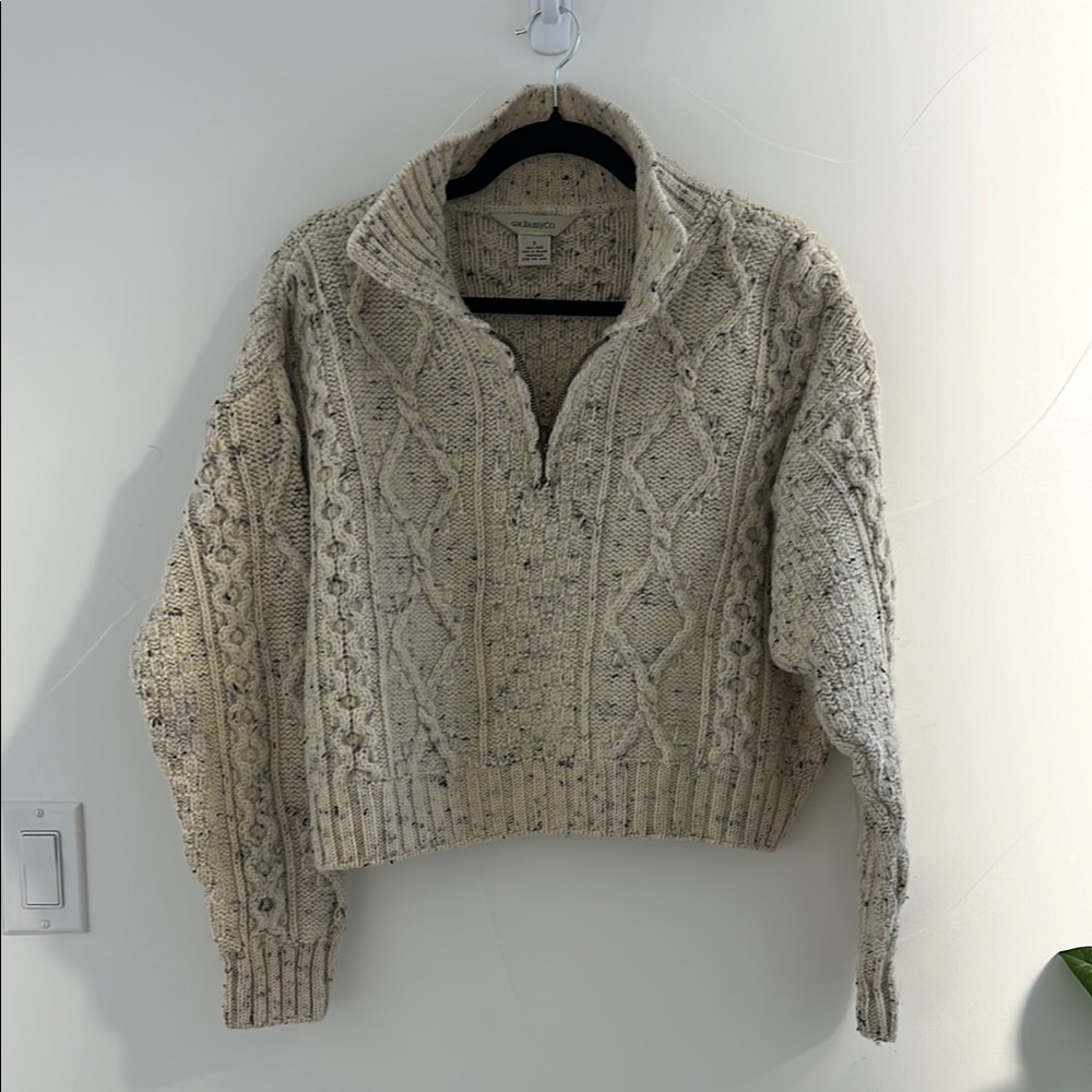 G.H. Bass and Co. 100% Wool Cropped Cream Cable Knit Sweater size small